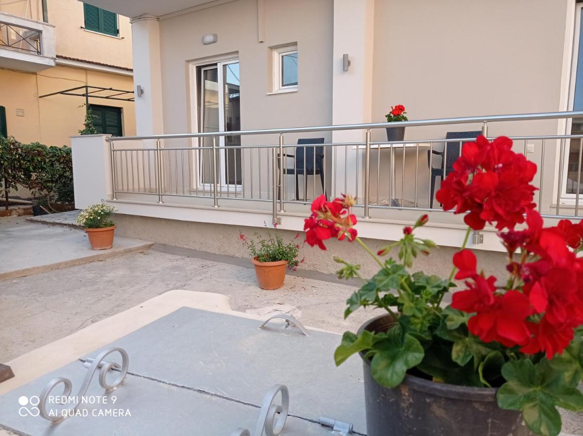 Kelly Apartments Ipsos Luaran gambar