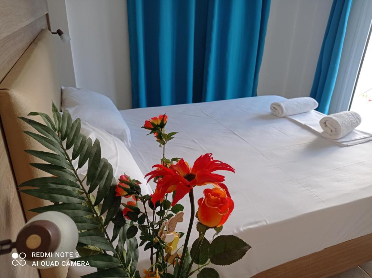 Kelly Apartments Ipsos Luaran gambar