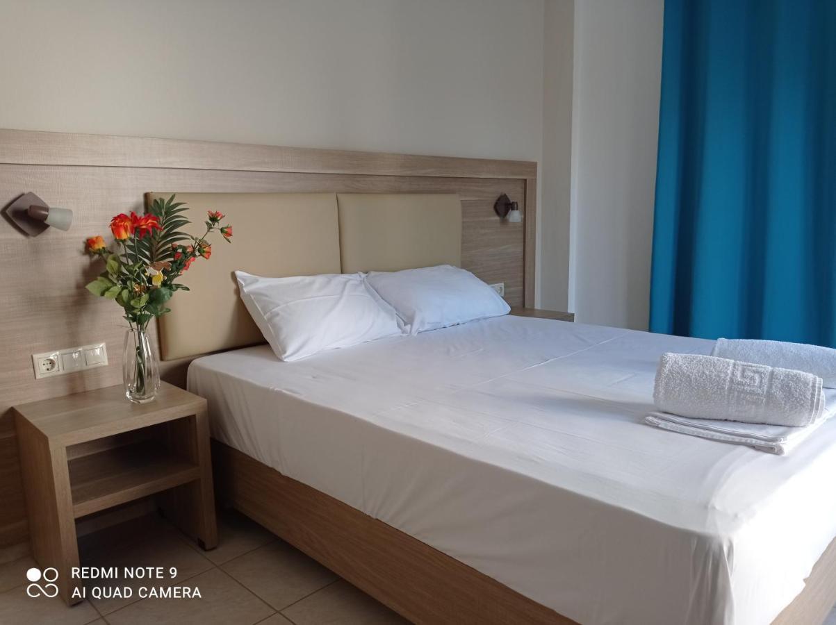 Kelly Apartments Ipsos Luaran gambar