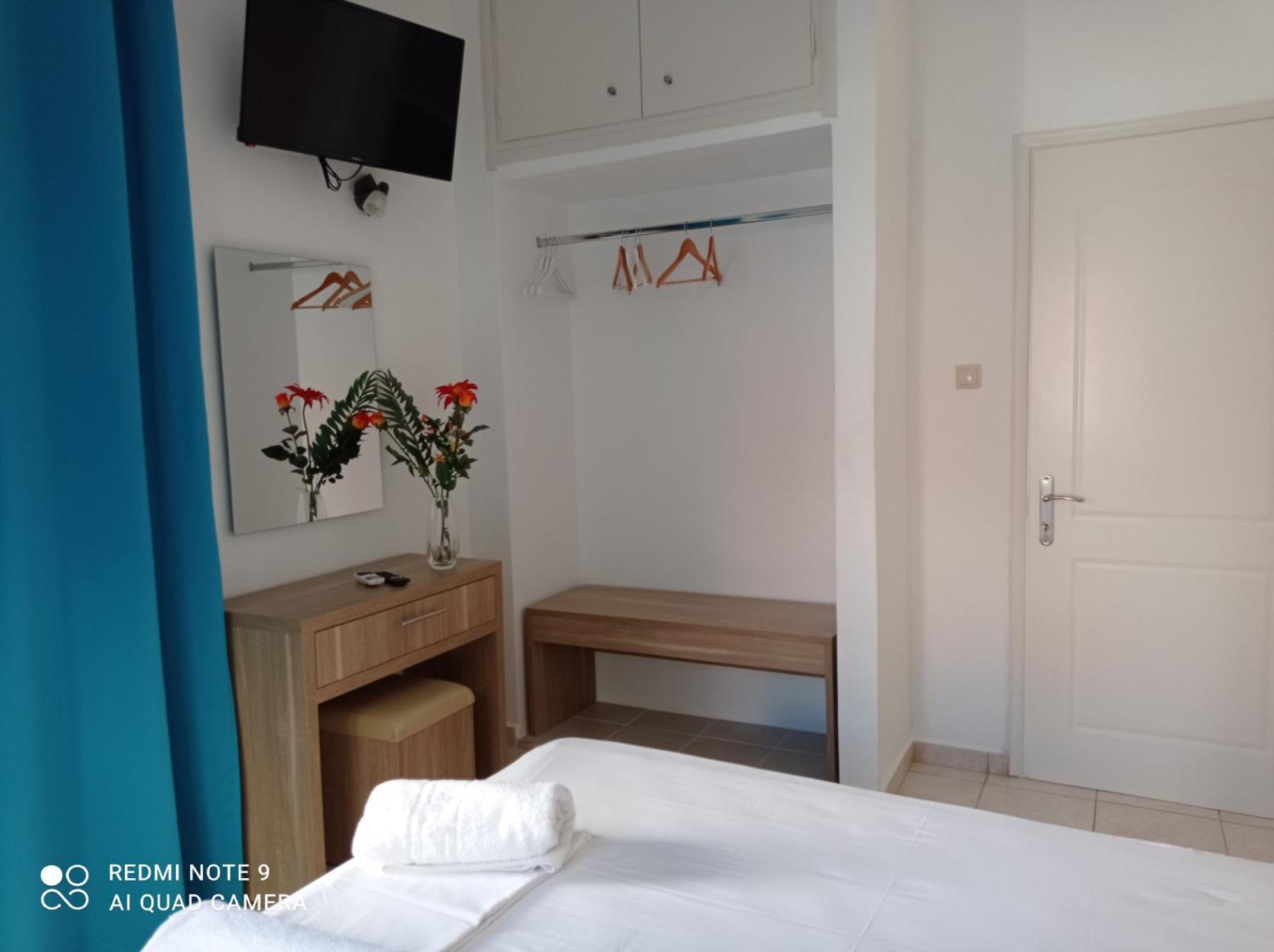 Kelly Apartments Ipsos Bilik gambar